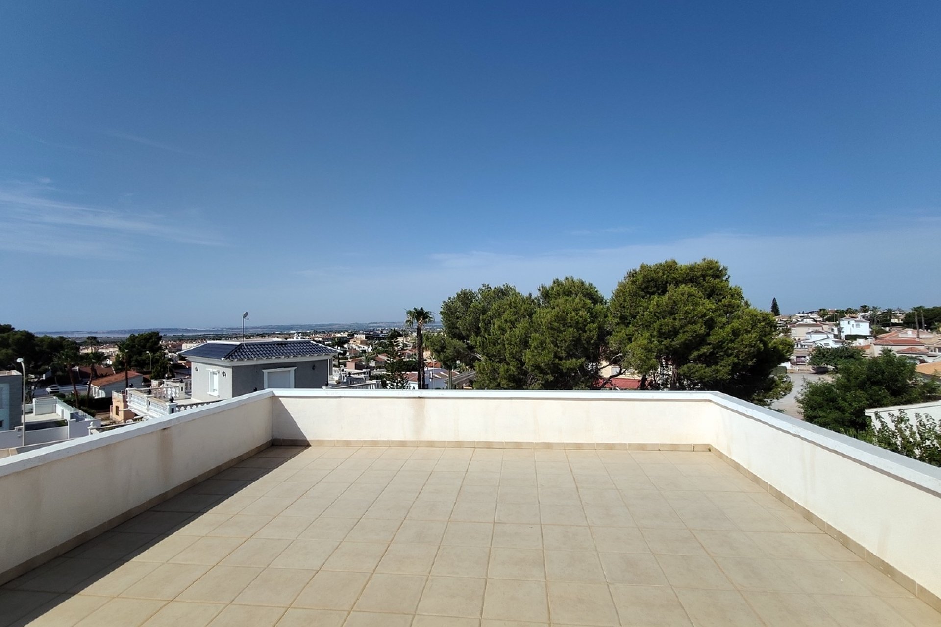 Herverkoop - Villa -
Ciudad Quesada - Costa Blanca