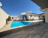 Herverkoop - Villa -
Ciudad Quesada - Costa Blanca