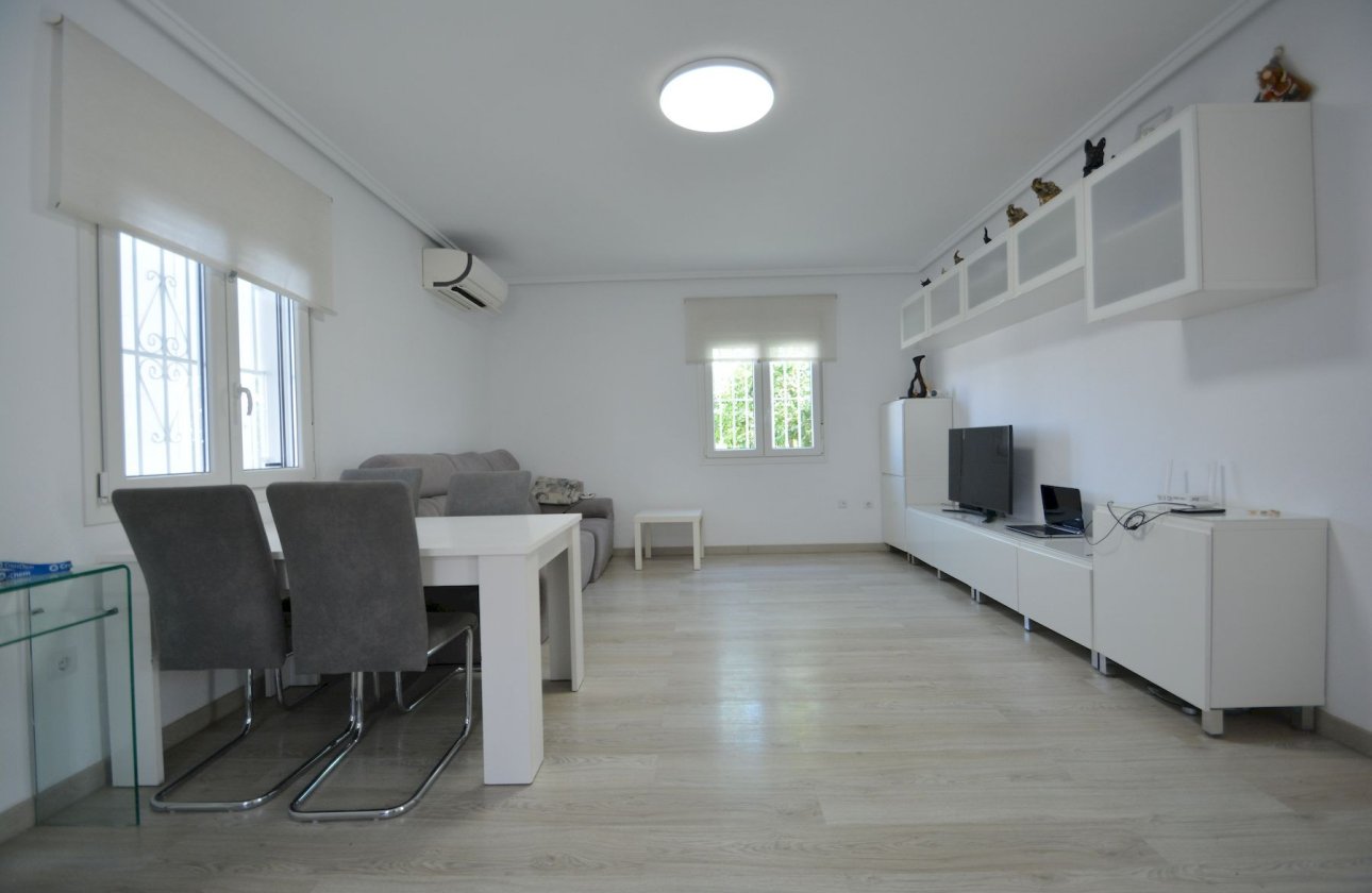 Herverkoop - Villa -
Ciudad Quesada - Costa Blanca