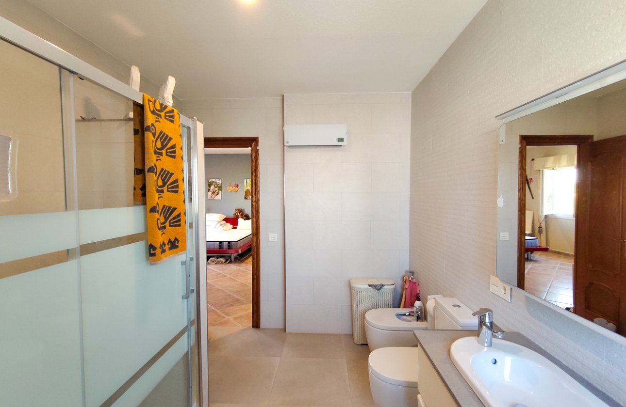 Herverkoop - Villa -
Ciudad Quesada - Costa Blanca