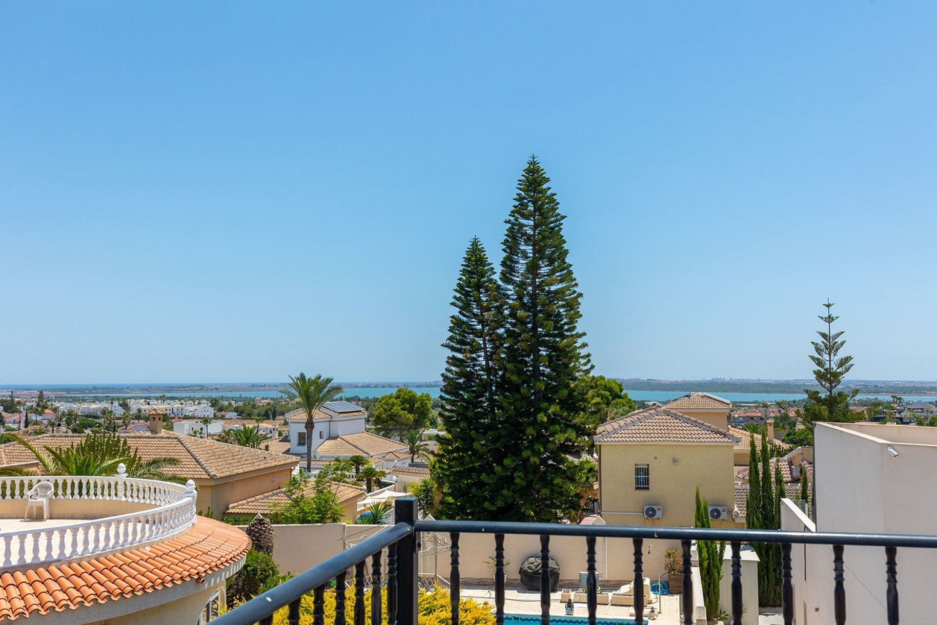 Herverkoop - Villa -
Ciudad Quesada - Costa Blanca