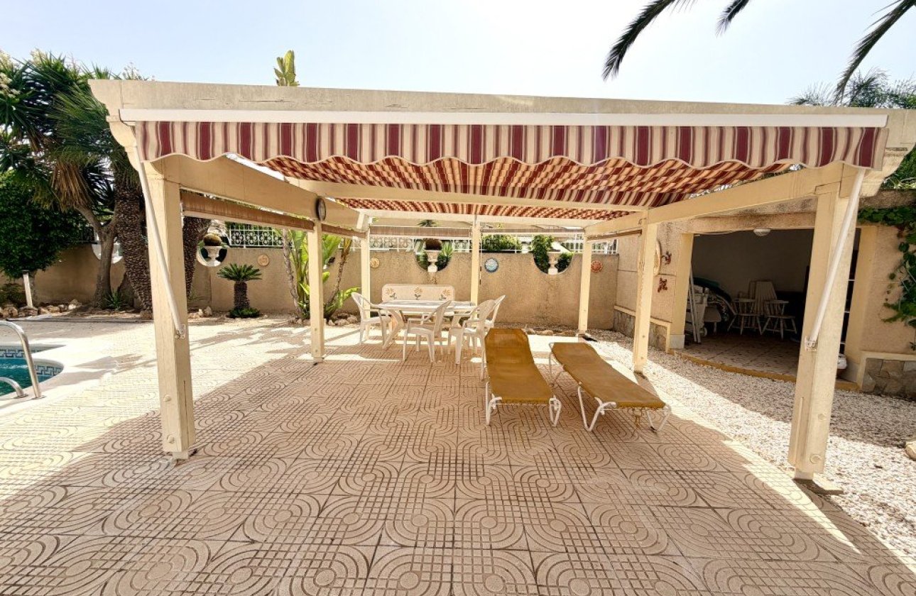 Herverkoop - Villa -
Ciudad Quesada - Costa Blanca