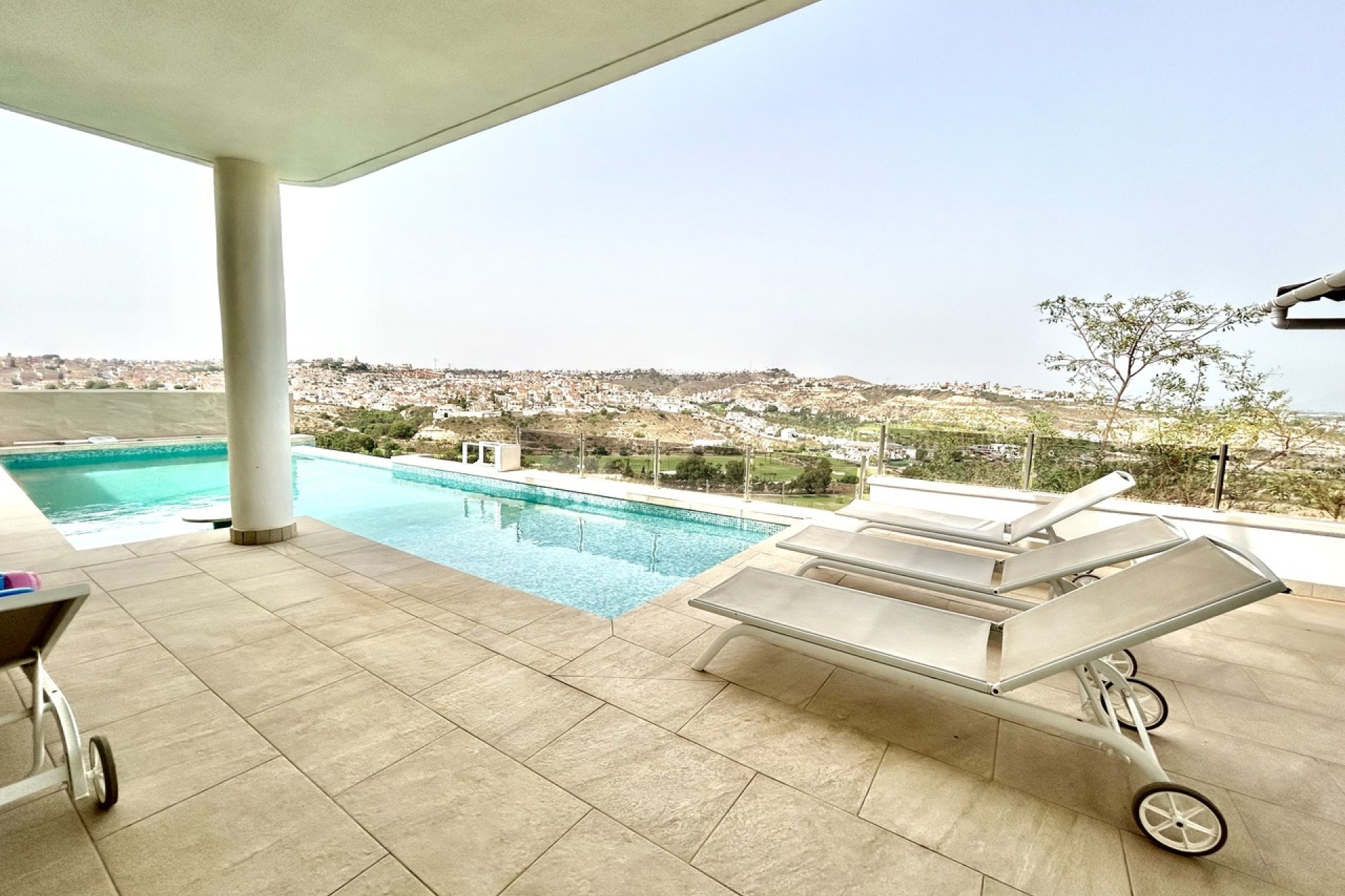 Herverkoop - Villa -
Ciudad Quesada - Costa Blanca