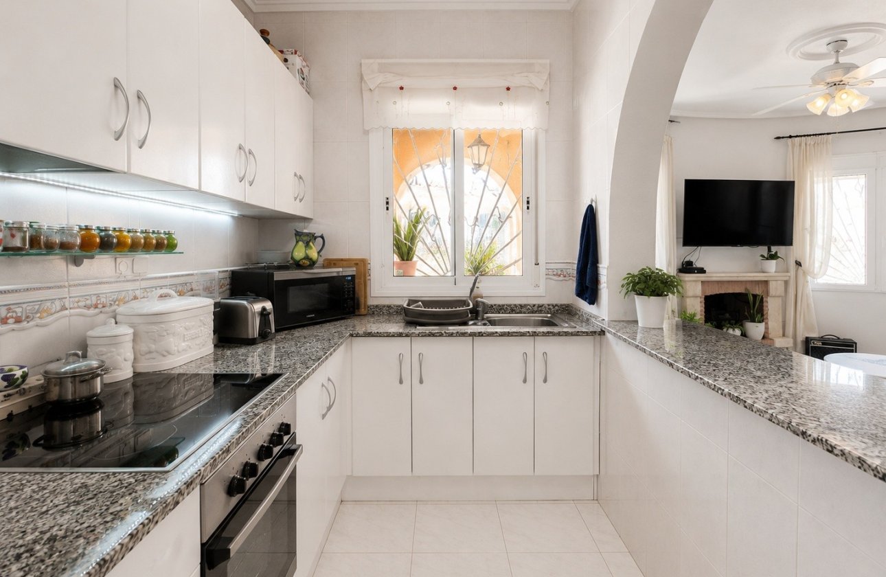 Herverkoop - Villa -
Ciudad Quesada - Costa Blanca
