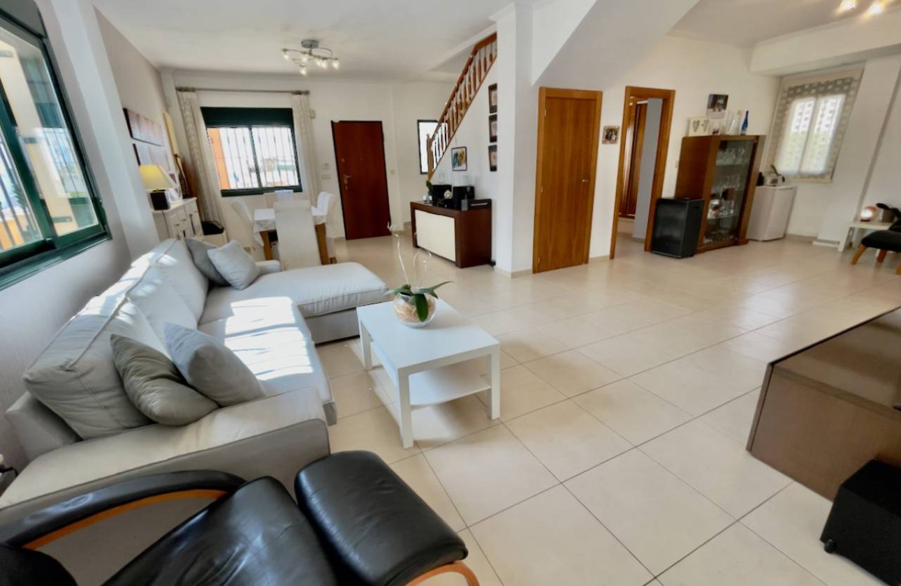 Herverkoop - Villa -
Ciudad Quesada - Costa Blanca