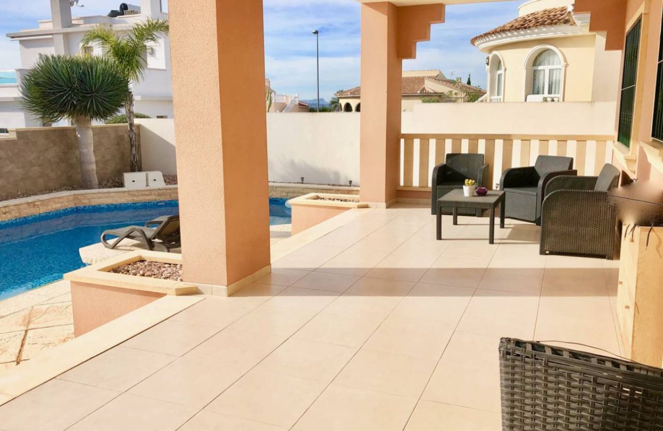 Herverkoop - Villa -
Ciudad Quesada - Costa Blanca