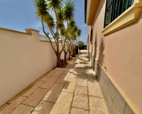 Herverkoop - Villa -
Ciudad Quesada - Costa Blanca