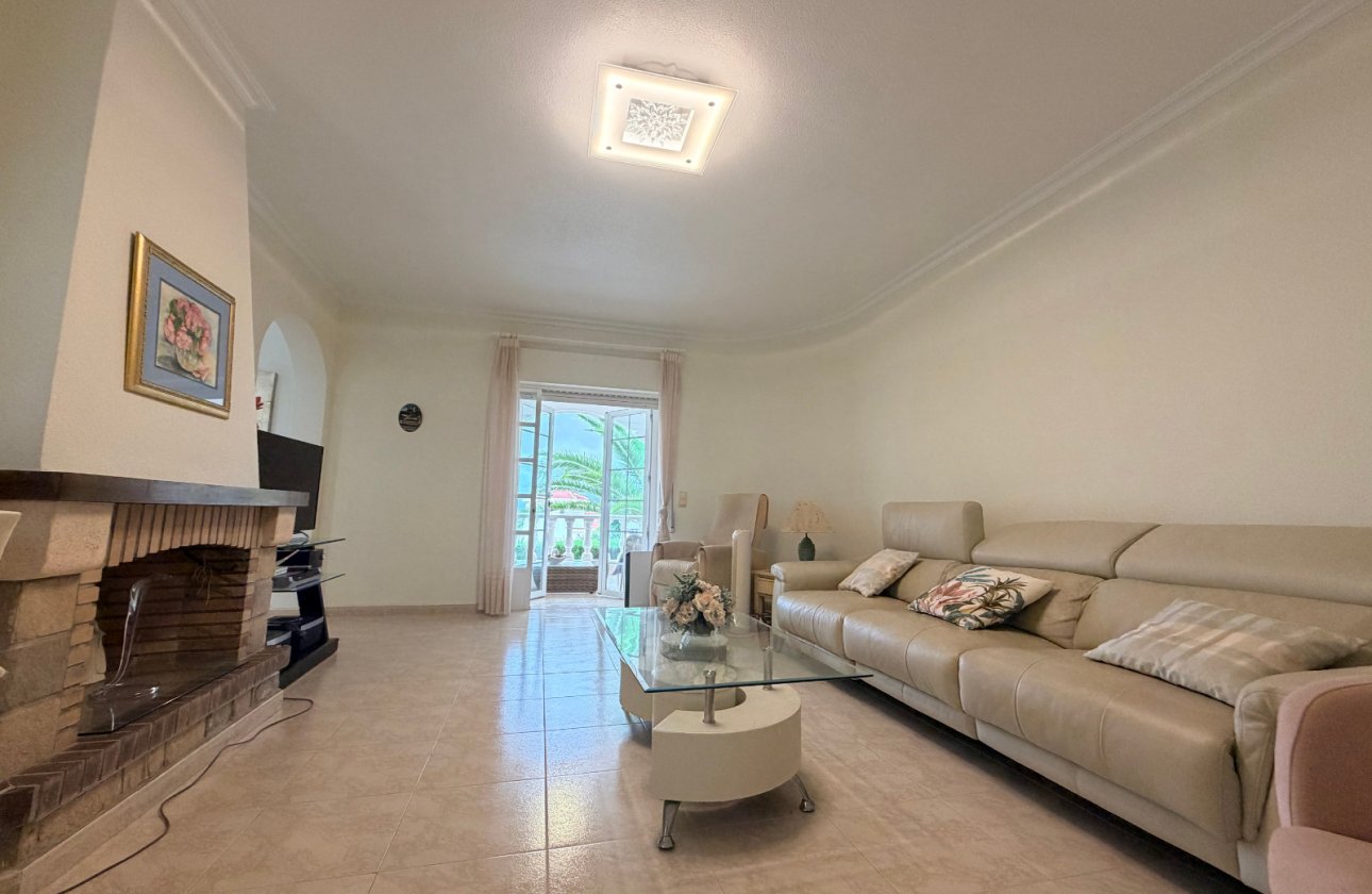 Herverkoop - Villa -
Ciudad Quesada - Costa Blanca