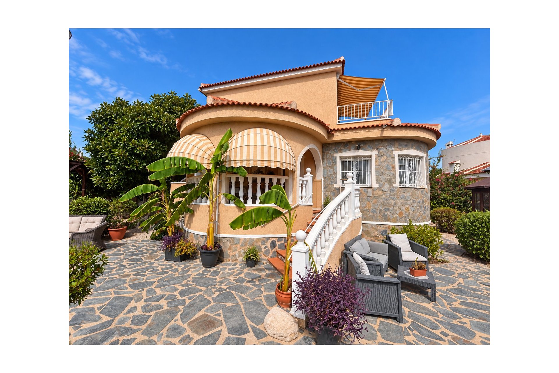 Herverkoop - Villa -
Ciudad Quesada - Costa Blanca