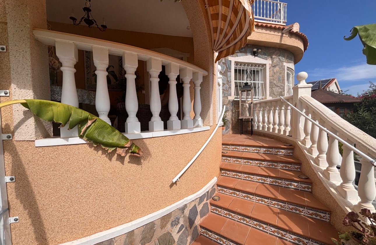 Herverkoop - Villa -
Ciudad Quesada - Costa Blanca