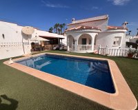Herverkoop - Villa -
Ciudad Quesada - Costa Blanca