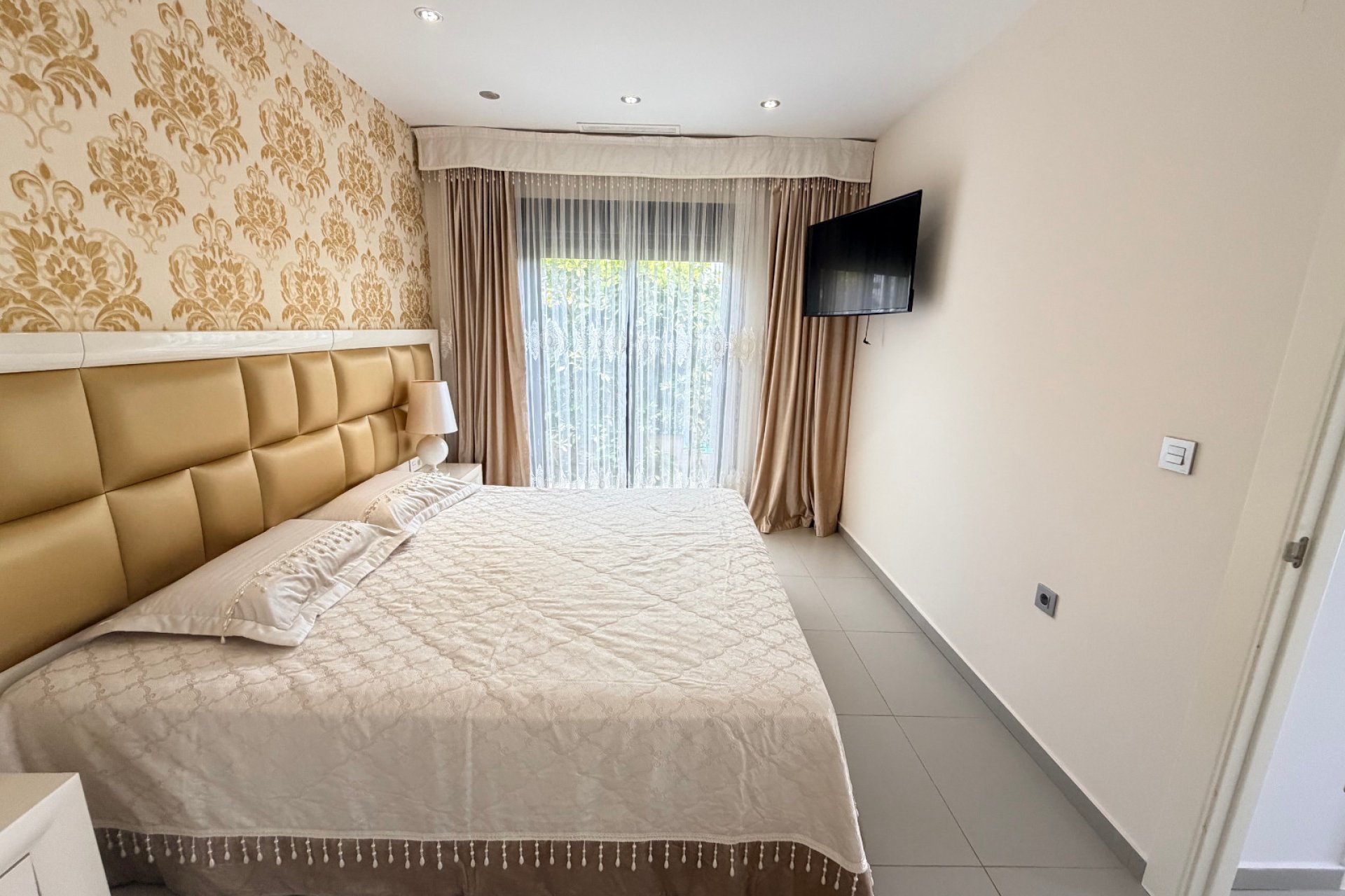 Herverkoop - Villa -
Ciudad Quesada - Costa Blanca