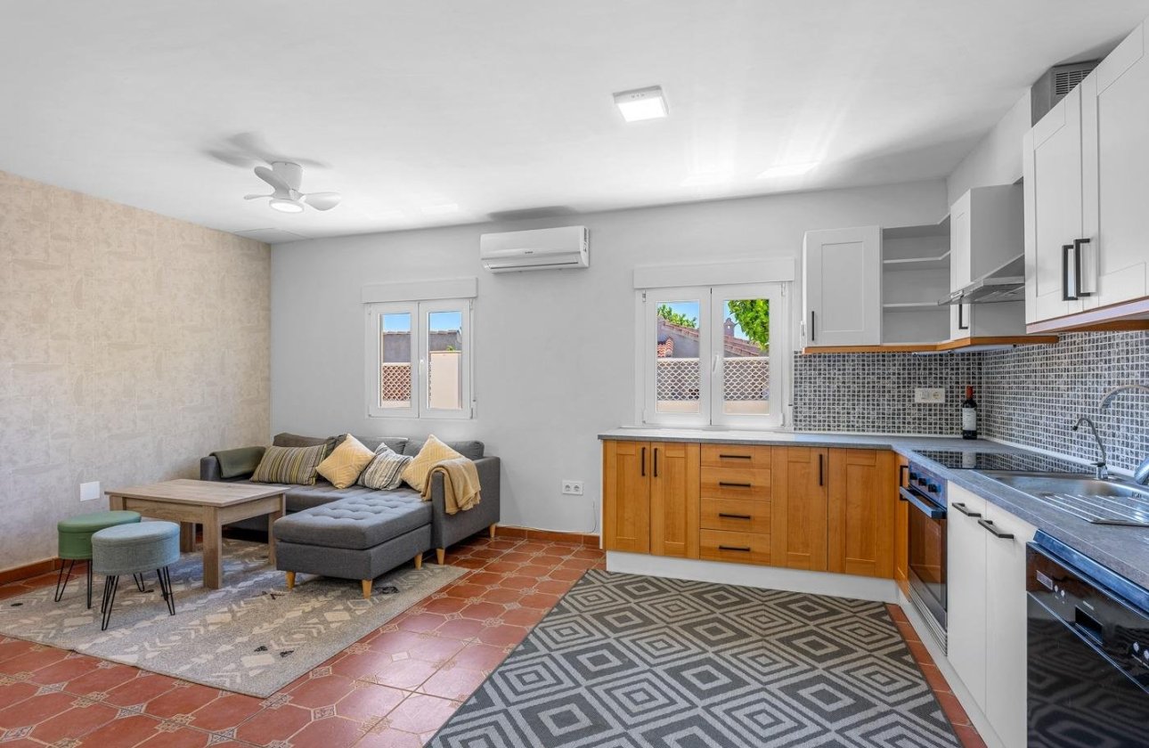 Herverkoop - Villa -
Ciudad Quesada - Costa Blanca