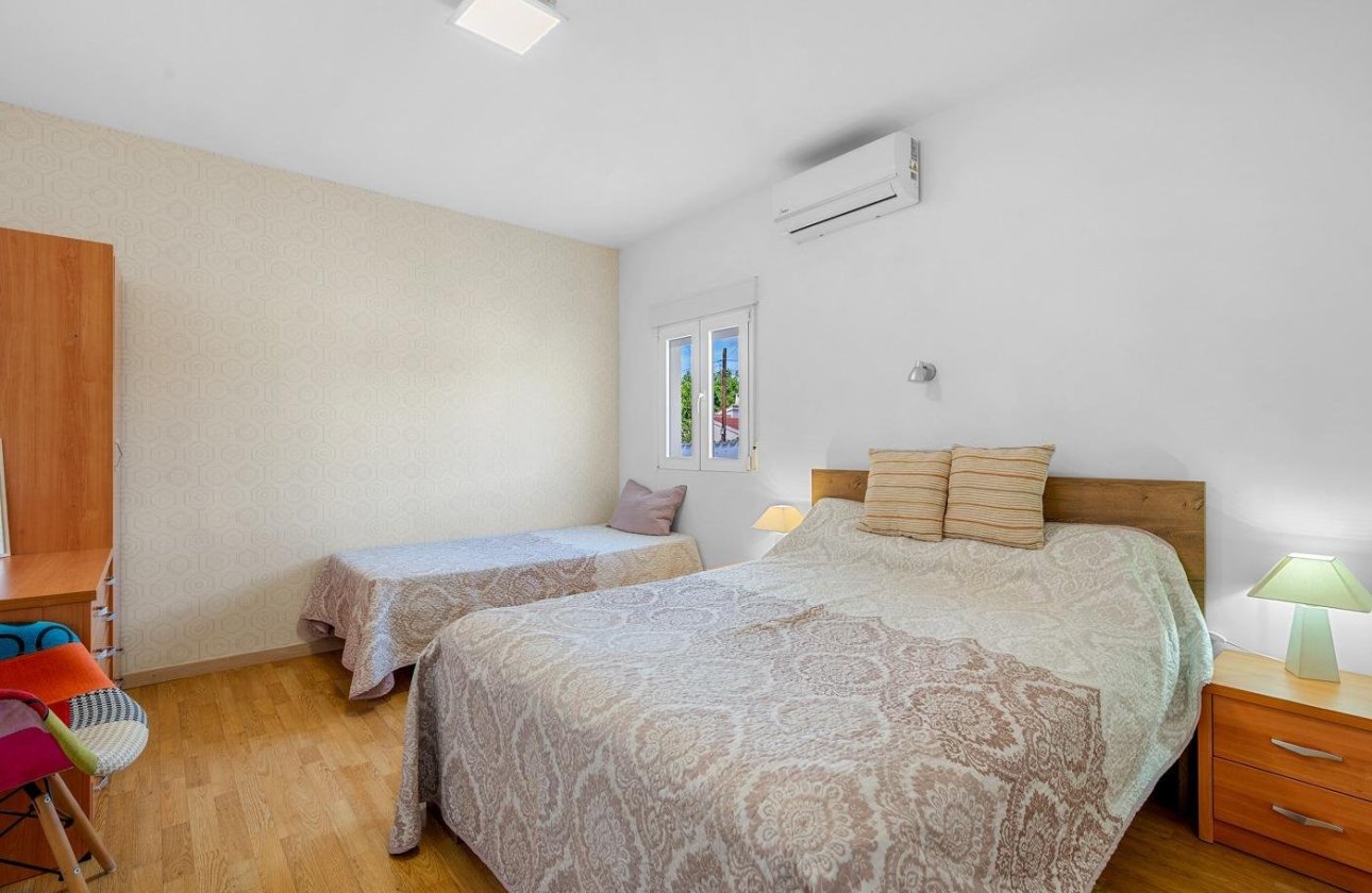 Herverkoop - Villa -
Ciudad Quesada - Costa Blanca
