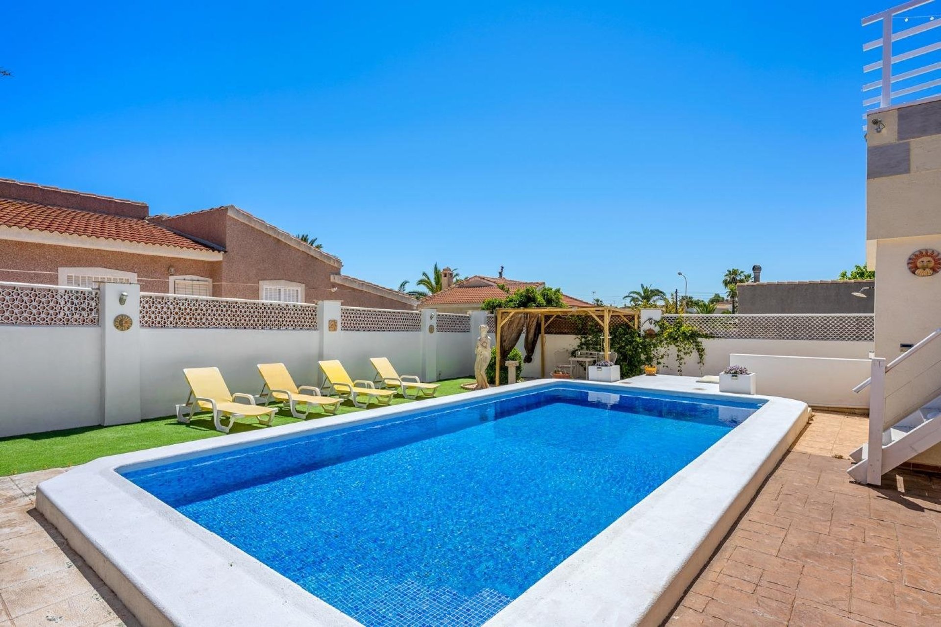 Herverkoop - Villa -
Ciudad Quesada - Costa Blanca