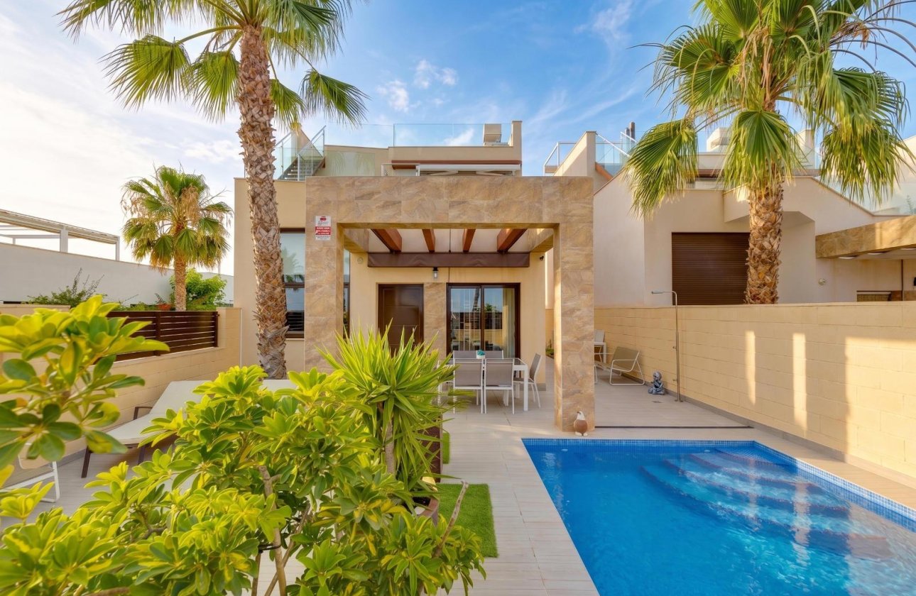 Herverkoop - Villa -
Ciudad Quesada - Pueblo Bravo