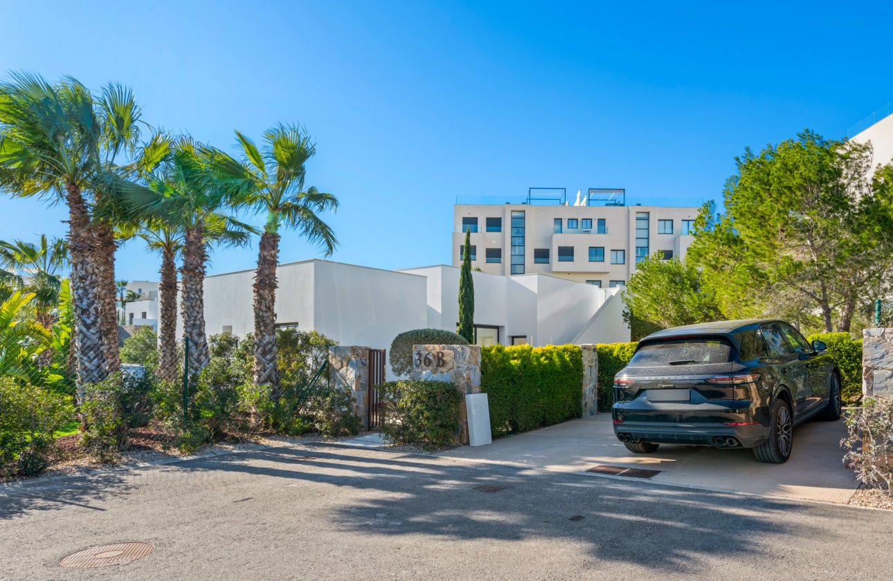 Herverkoop - Villa -
Dehesa de Campoamor - Costa Blanca