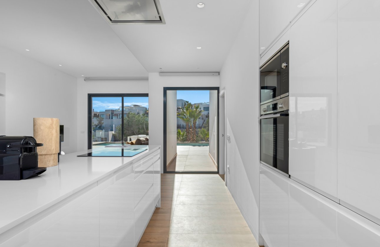 Herverkoop - Villa -
Dehesa de Campoamor - Costa Blanca