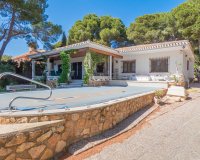 Herverkoop - Villa -
Dehesa de Campoamor - Costa Blanca