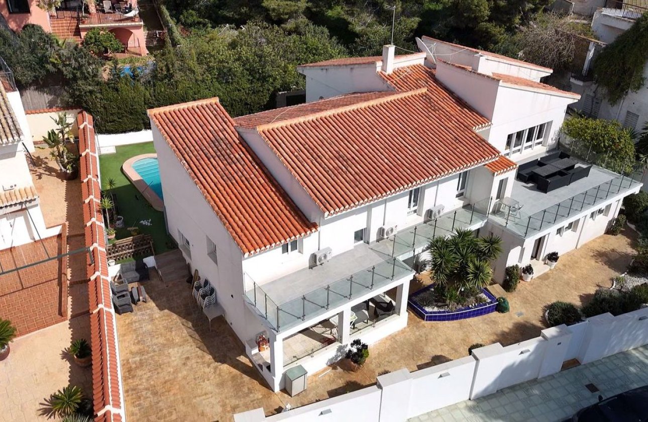 Herverkoop - Villa -
Dehesa de Campoamor - Costa Blanca