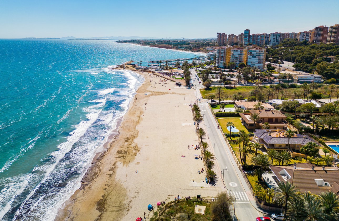 Herverkoop - Villa -
Dehesa de Campoamor - Costa Blanca