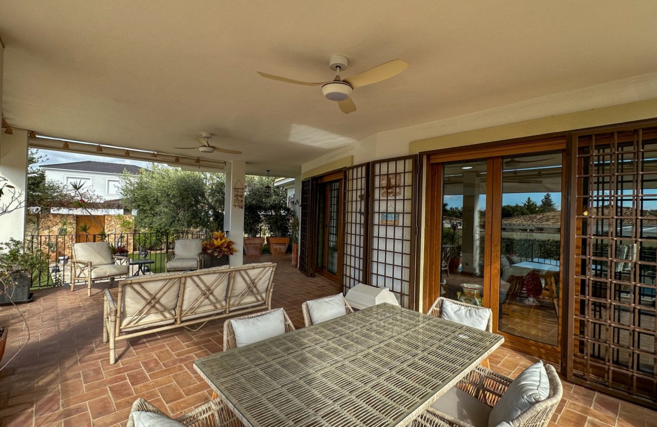 Herverkoop - Villa -
Dehesa de Campoamor - Costa Blanca