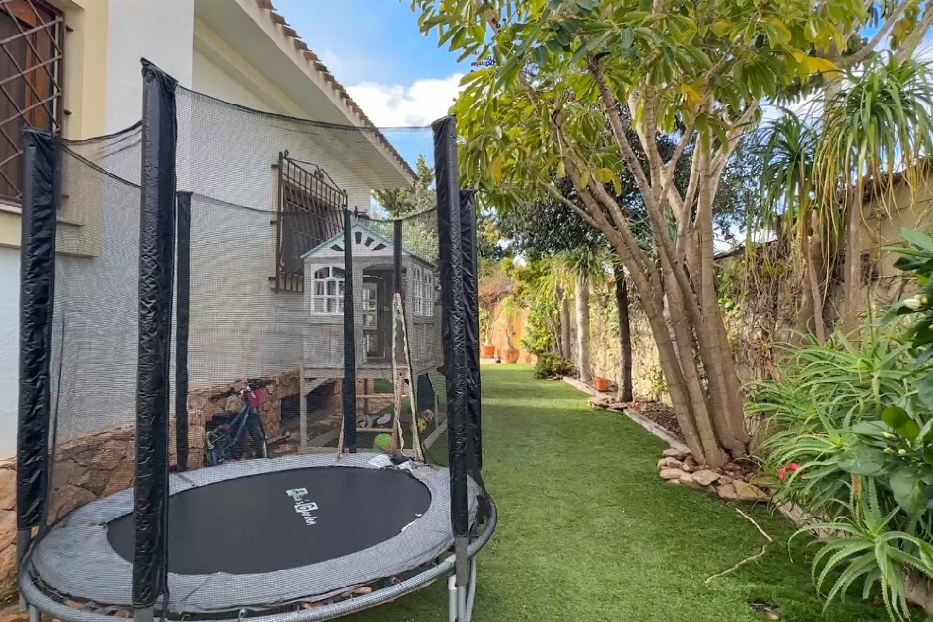 Herverkoop - Villa -
Dehesa de Campoamor - Costa Blanca