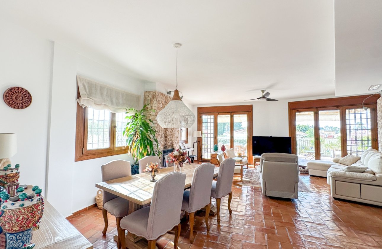 Herverkoop - Villa -
Dehesa de Campoamor - Costa Blanca