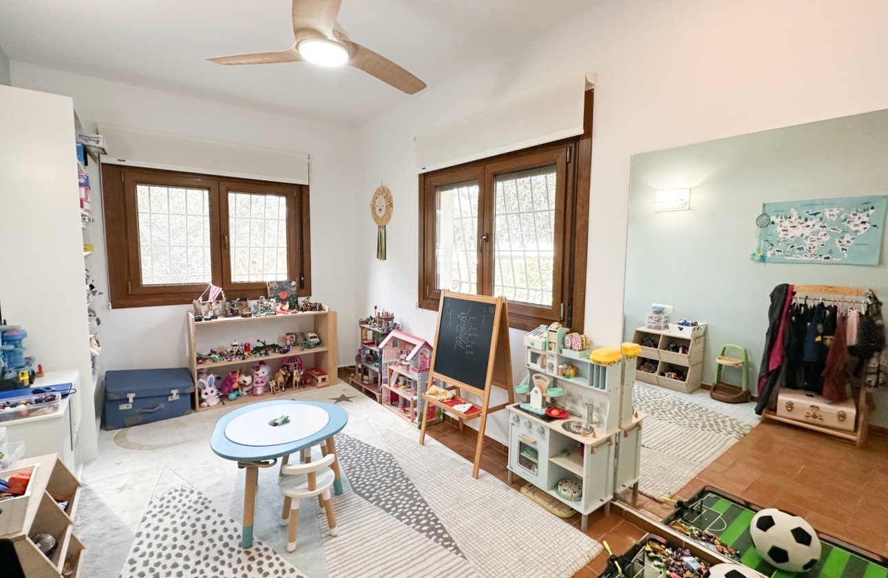 Herverkoop - Villa -
Dehesa de Campoamor - Costa Blanca
