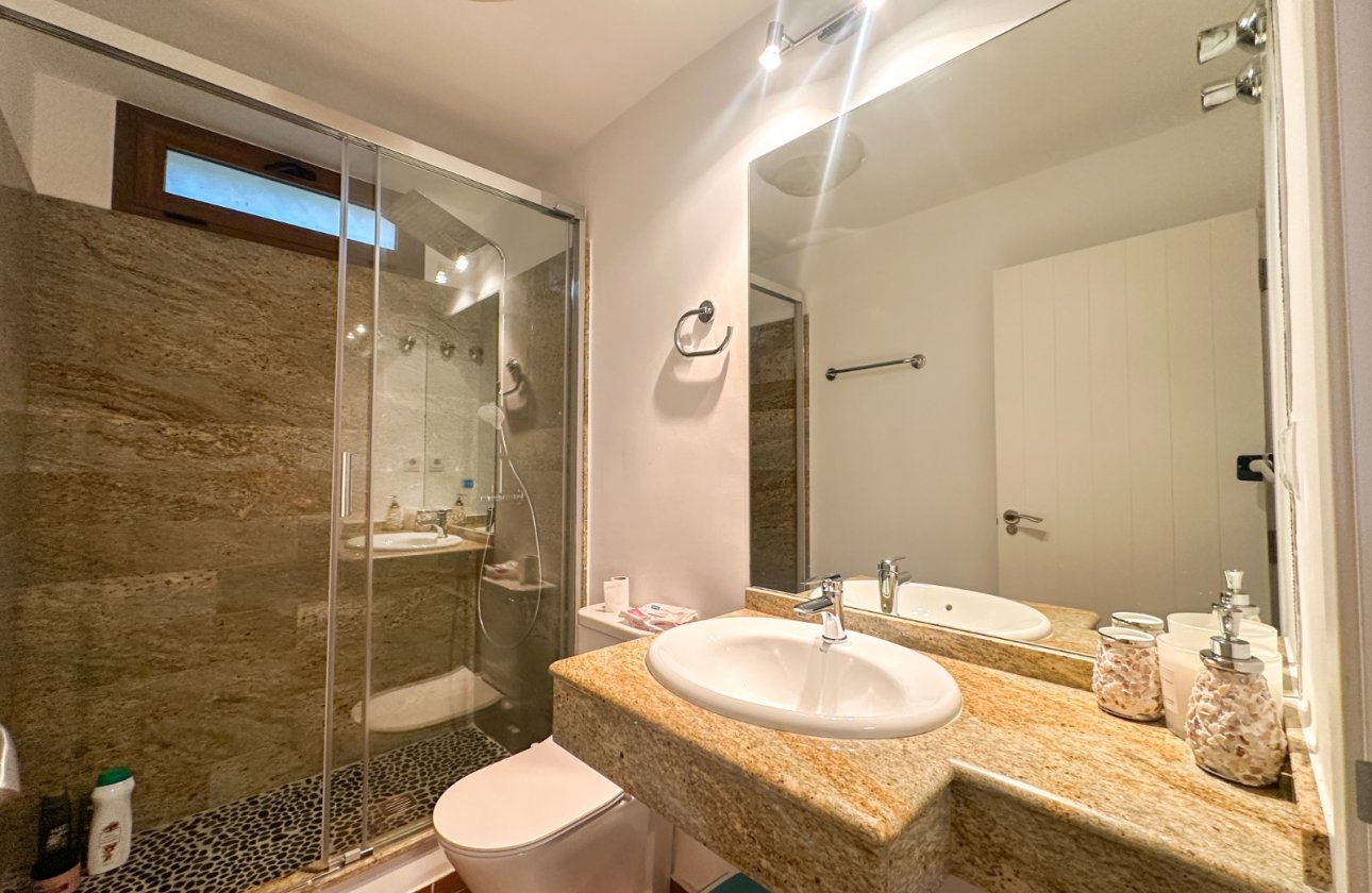 Herverkoop - Villa -
Dehesa de Campoamor - Costa Blanca
