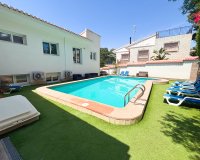 Herverkoop - Villa -
Dehesa de Campoamor - Costa Blanca