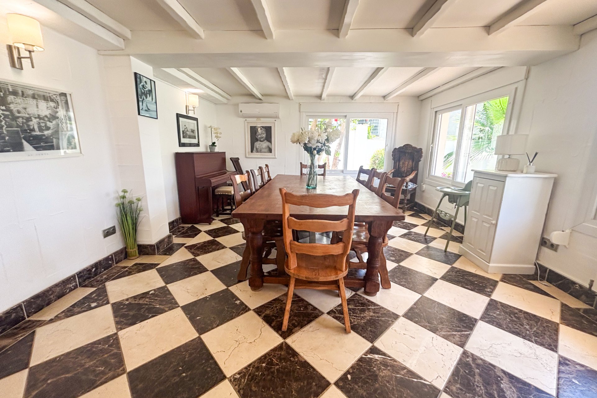 Herverkoop - Villa -
Dehesa de Campoamor - Costa Blanca
