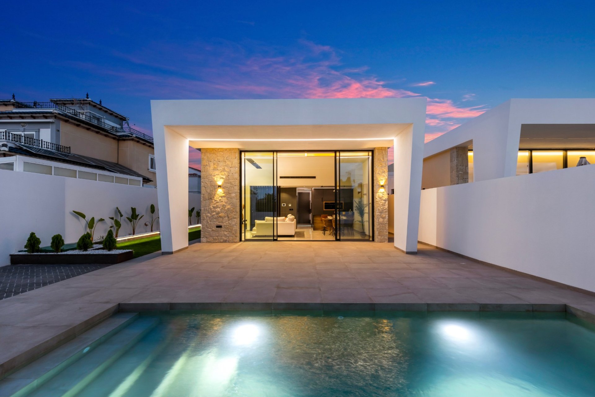 Herverkoop - Villa -
El Chaparral - Inland