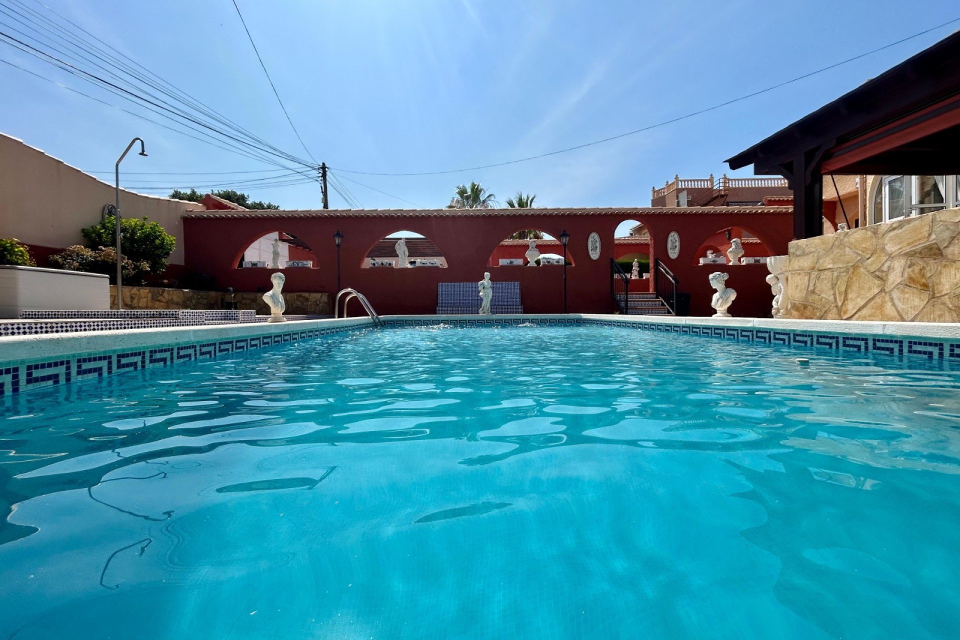 Herverkoop - Villa -
El Chaparral - Inland