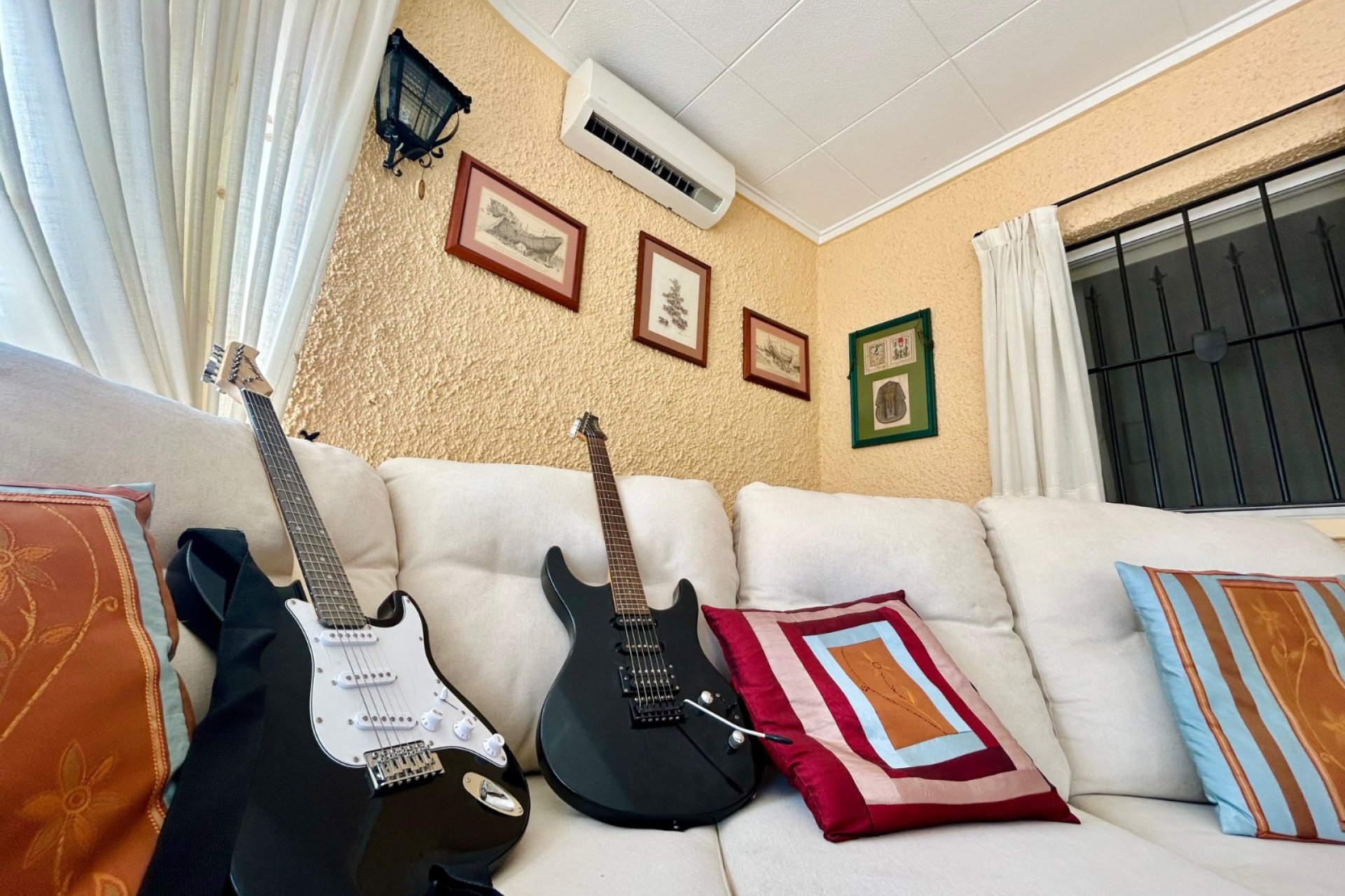 Herverkoop - Villa -
El Chaparral - Inland