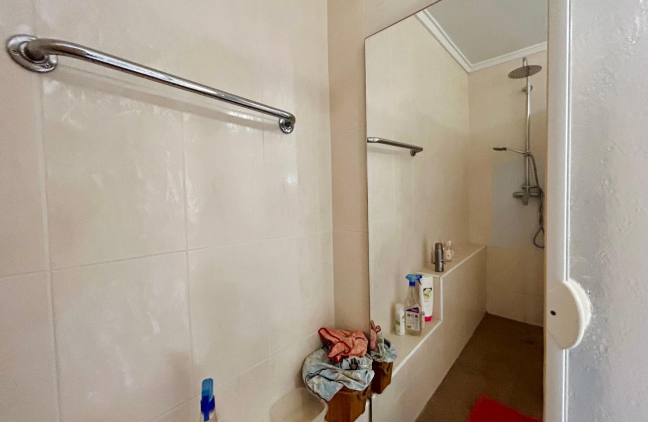 Herverkoop - Villa -
El Chaparral - Inland