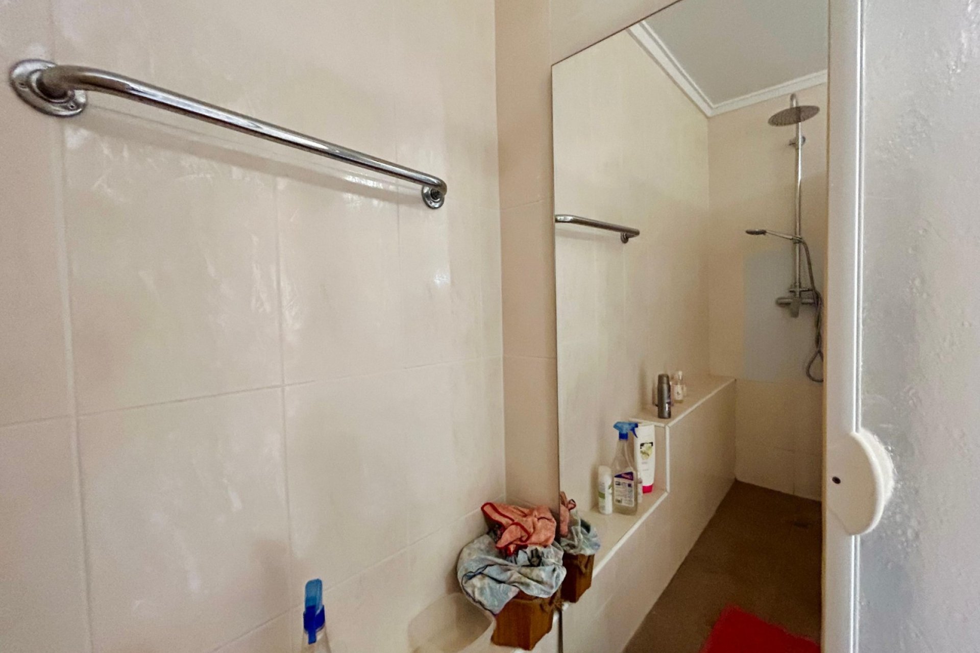 Herverkoop - Villa -
El Chaparral - Inland