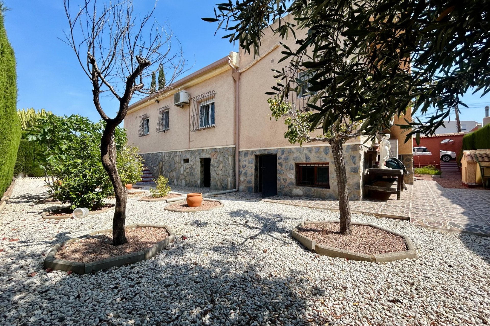 Herverkoop - Villa -
El Chaparral - Inland