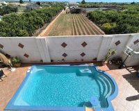 Herverkoop - Villa -
El Raso - Costa Blanca