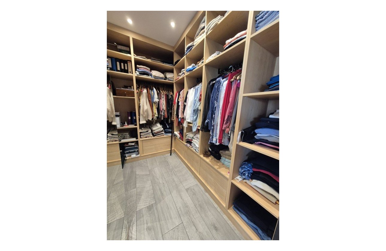 Herverkoop - Villa -
La Finca Golf Resort - Inland