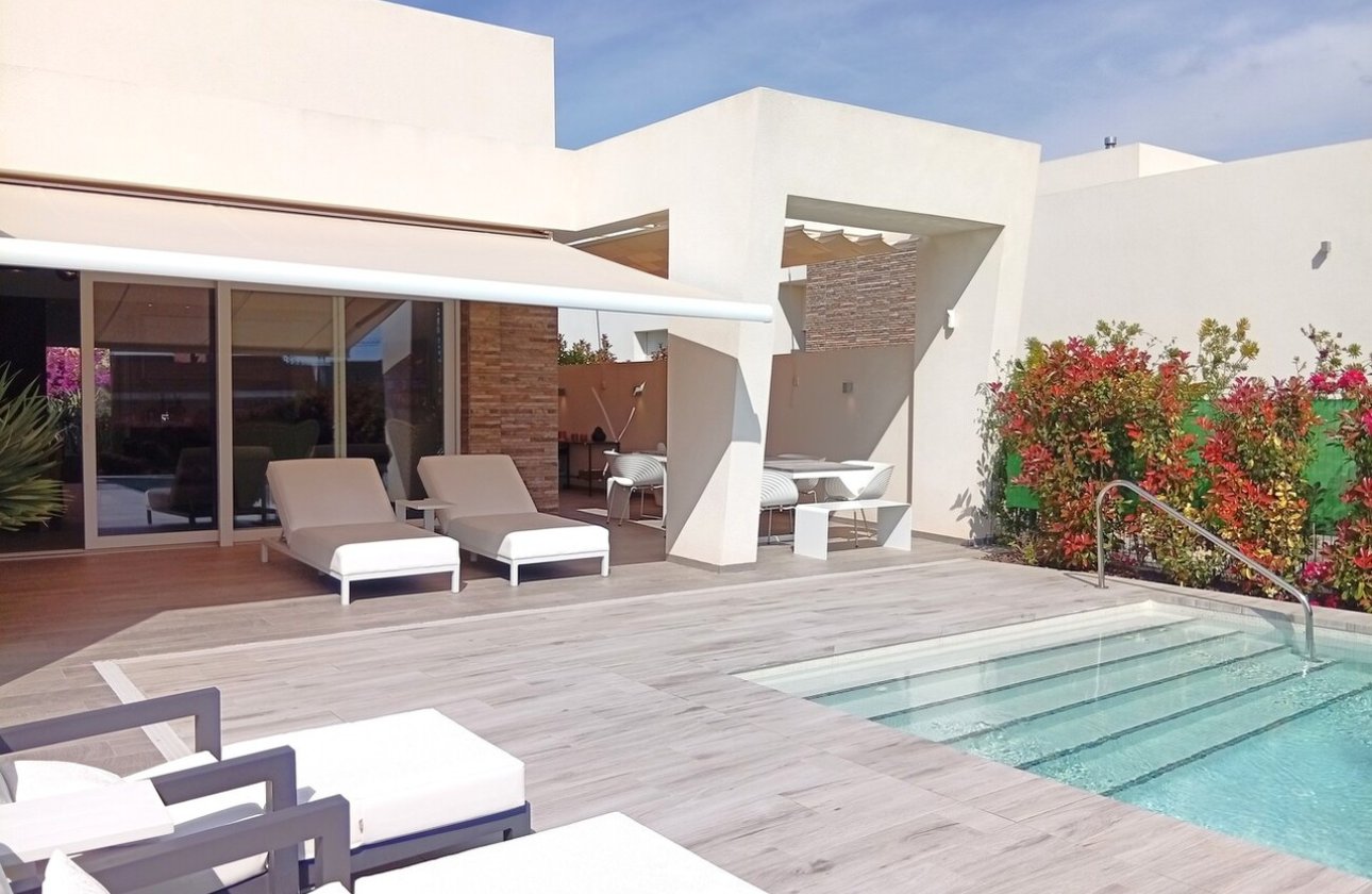 Herverkoop - Villa -
La Finca Golf Resort - Inland