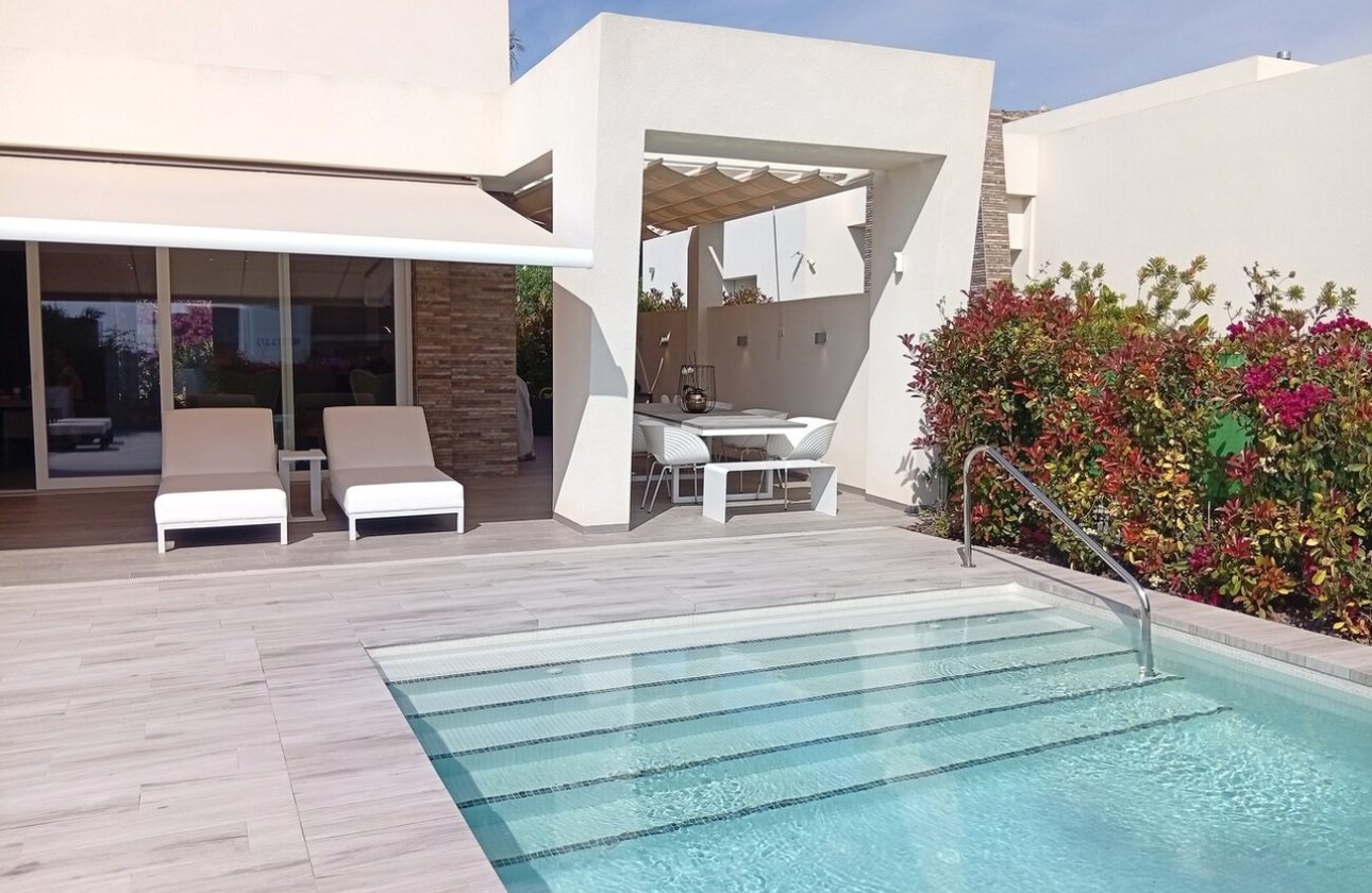 Herverkoop - Villa -
La Finca Golf Resort - Inland