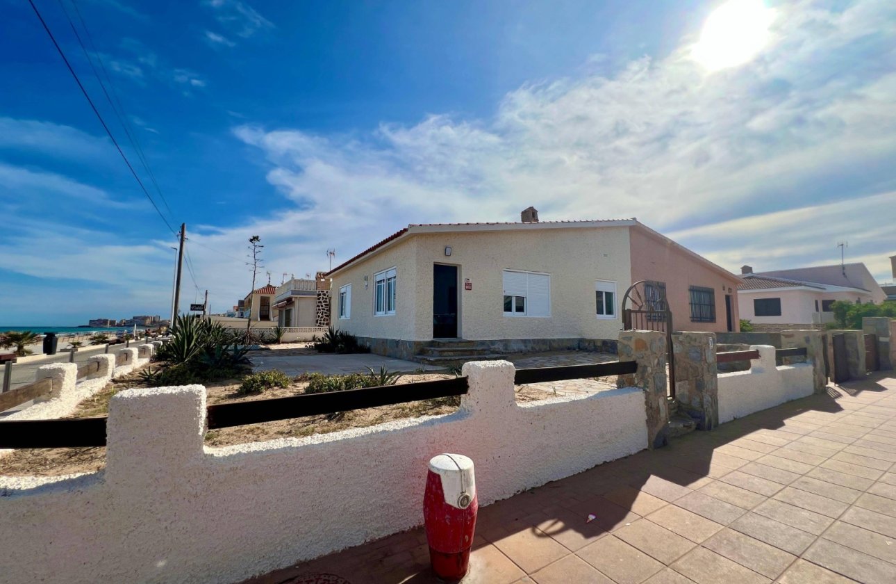 Herverkoop - Villa -
La Mata - Costa Blanca