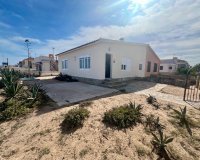 Herverkoop - Villa -
La Mata - Costa Blanca
