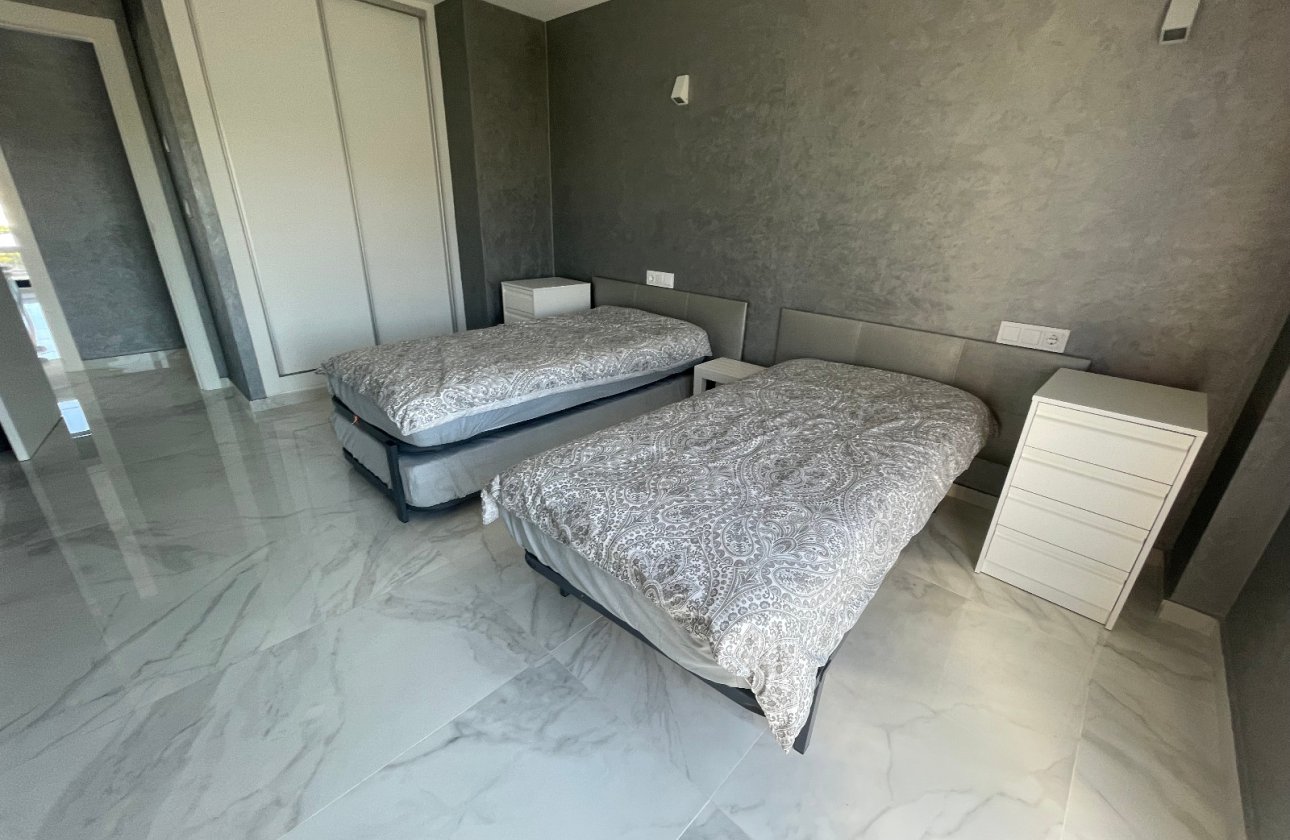 Herverkoop - Villa -
La Mata - Costa Blanca