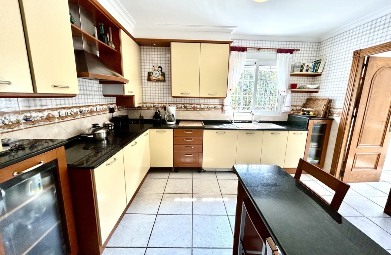 Herverkoop - Villa -
La Mata - Costa Blanca