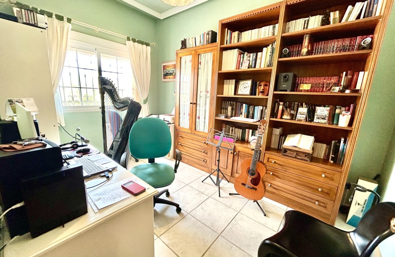 Herverkoop - Villa -
La Mata - Costa Blanca