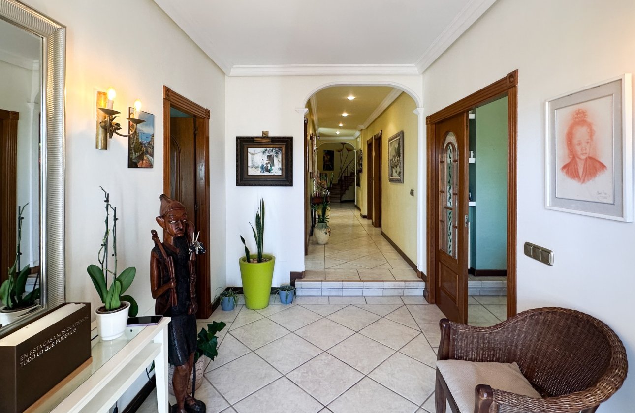 Herverkoop - Villa -
La Mata - Costa Blanca