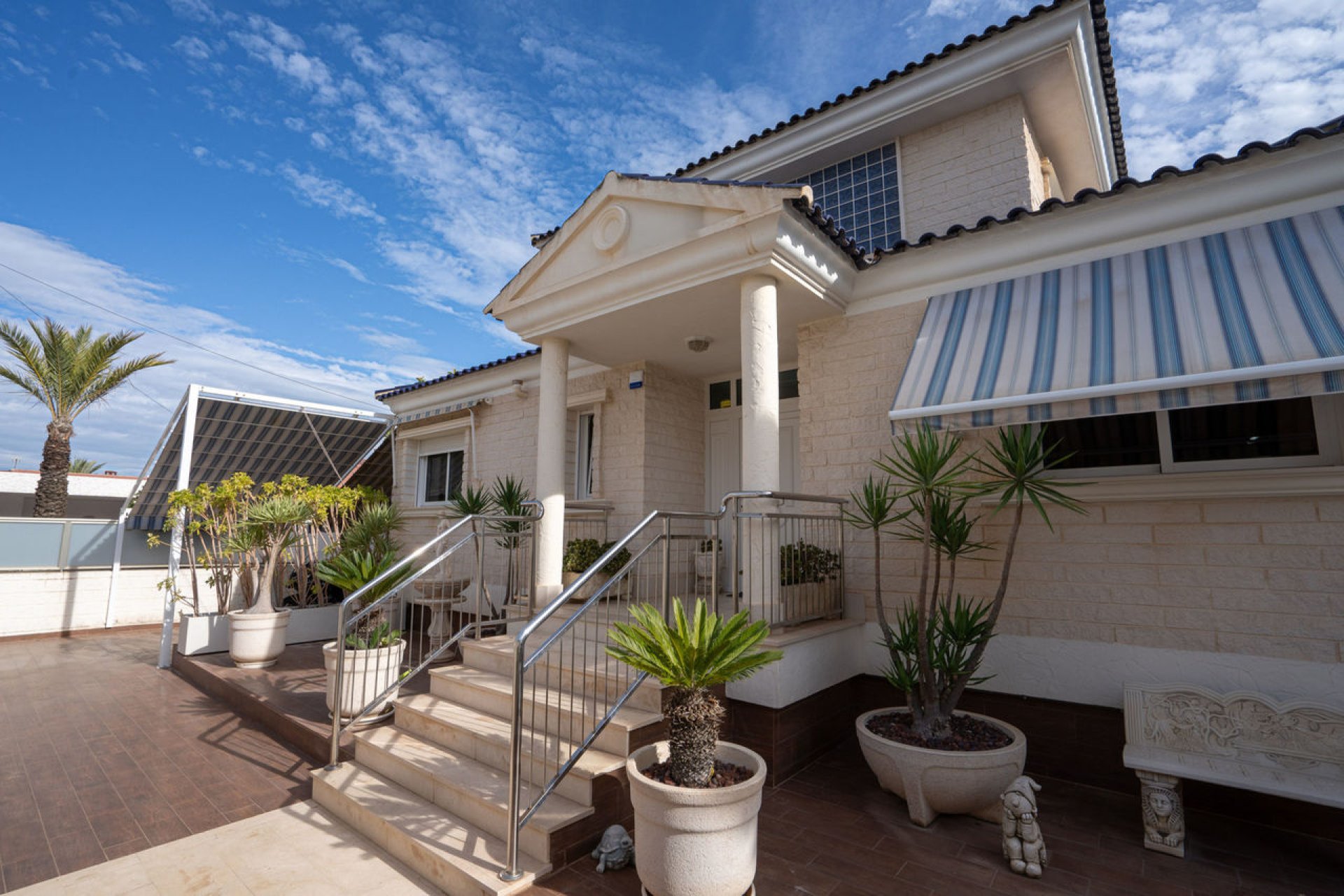 Herverkoop - Villa -
La Mata - Costa Blanca
