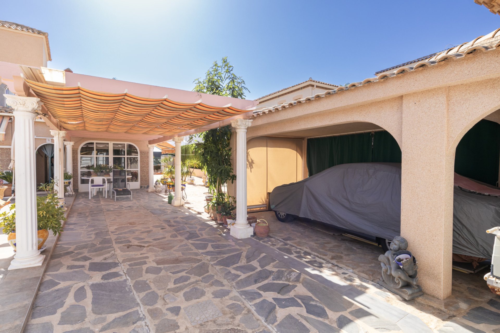 Herverkoop - Villa -
La Regia - Costa Blanca